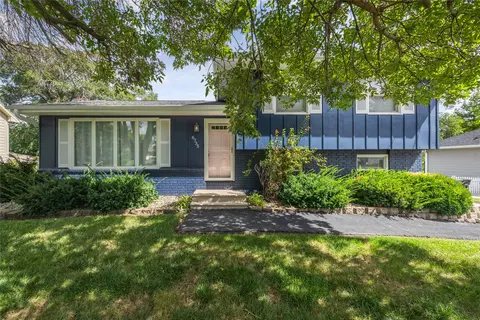 6735 NW 6th Dr, Des Moines, IA 50313