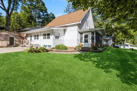 4221 Commerce Dr, West Des Moines, IA 50265