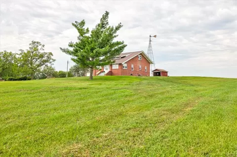 2217 M Ave, Woodward, IA 50276