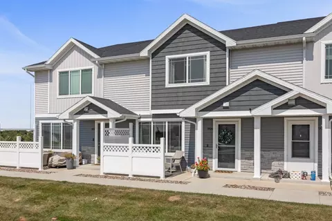 906 NE 56th St, Ankeny, IA 50021