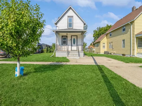 1810 SE 2nd St, Des Moines, IA 50315