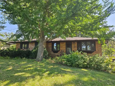 6675 NW 10th St, Des Moines, IA 50313
