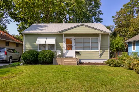 3306 Columbia St, Des Moines, IA 50313