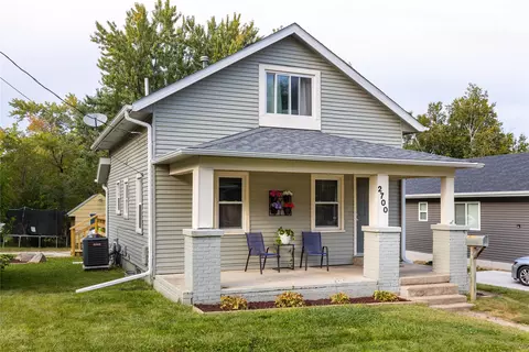 2700 Boyd St, Des Moines, IA 50317