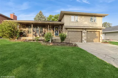 422 NW Sturbridge St, Ankeny, IA 50023