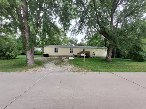 500 W Division St, Colfax, IA 50054