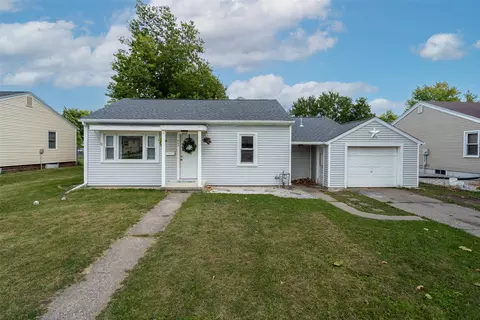 243 S 1st St, Ogden, IA 50212