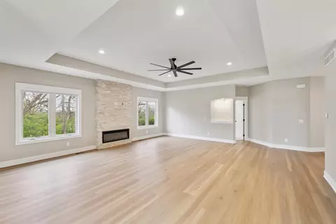 Living - 831 Richland Ct, Van Meter, IA 50261 photo 3 of 4