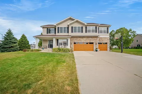 2740 Georgetown Ave, Norwalk, IA 50211
