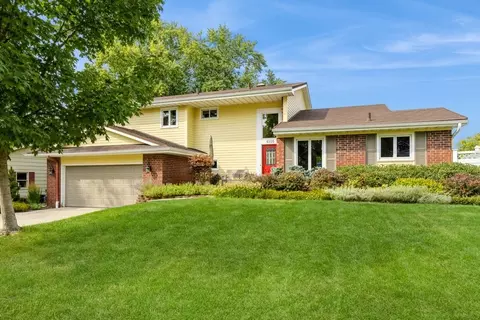 4105 Pommel Pl, West Des Moines, IA 50265