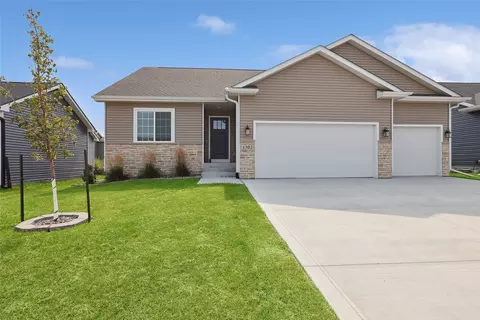 1302 NW Bunker Hill Dr, Waukee, IA 50263