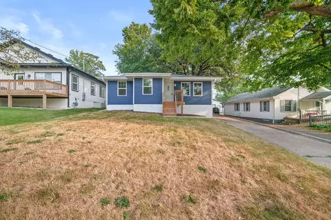 108 E Payton Ave, Des Moines, IA 50315