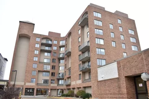 2200 Hamilton Dr #606, Ames, IA 50014