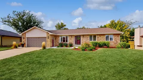 211 Cypress Dr, Huxley, IA 50124