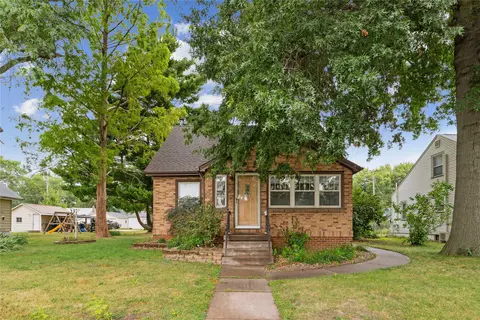 1815 Avenue End End, Fort Madison, IA 52627