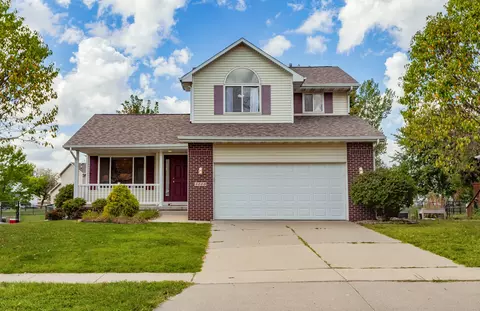 3110 SE Cherry Blossom Dr, Ankeny, IA 50021