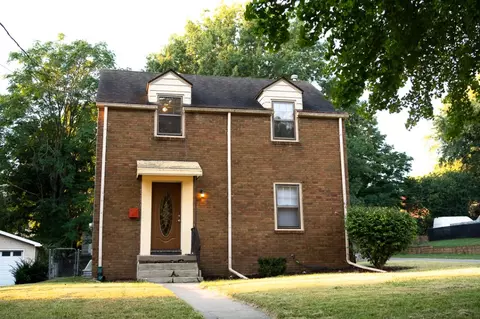 1306 Loomis Ave, Des Moines, IA 50315