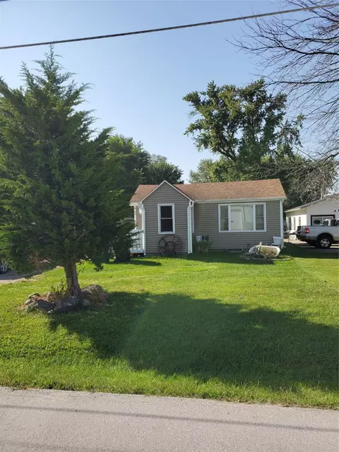 340 NW 48th Pl, Des Moines, IA 50313