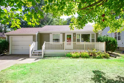 1106 4th Ave E, Oskaloosa, IA 52577