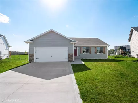 104 NE Allison Ave, Elkhart, IA 50073