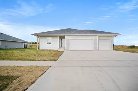503 W Clay St, Panora, IA 50216