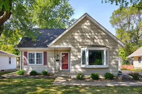 116 SW Des Moines St, Ankeny, IA 50023