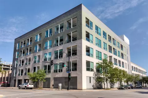 111 10th St #322, Des Moines, IA 50309