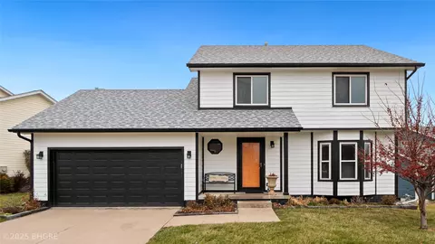 448 E Burnham Ave, Des Moines, IA 50315