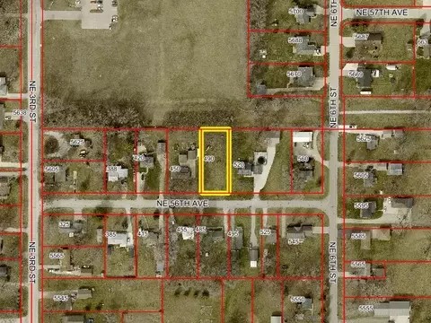 490 NE 56th Ave, Des Moines, IA 50313