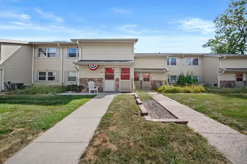 1051 NW Greenwood St, Ankeny, IA 50023