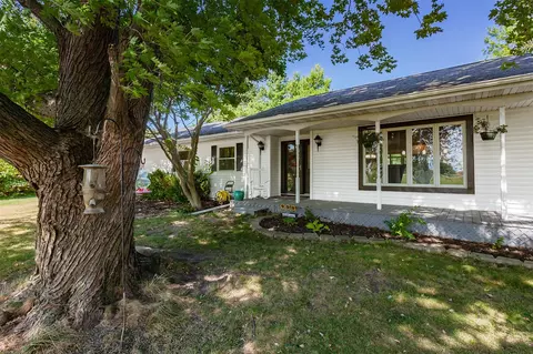 2415 240th St, Dallas Center, IA 50063