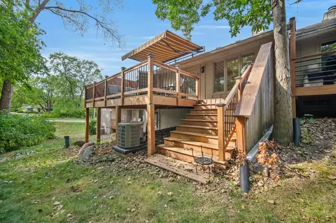7128 Hickory Ln, Urbandale, IA 50322