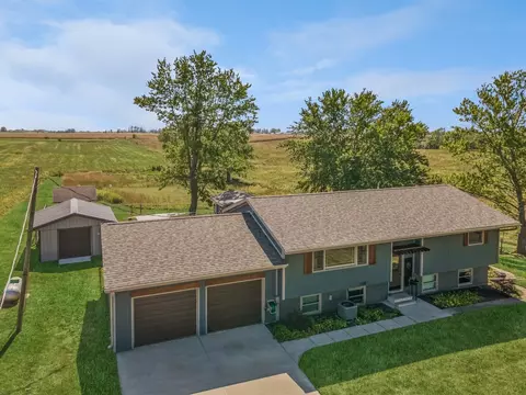 16402 Stone St, Milo, IA 50166