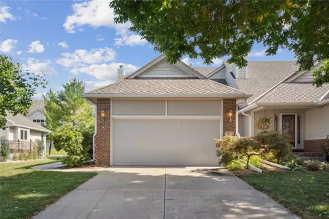 1471 Dover Bay Dr, Clive, IA 50325