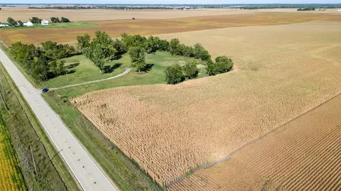 2212 L Ave, Woodward, IA 50276