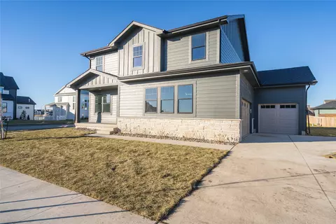 410 SW 17th St, Ankeny, IA 50023