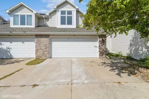 2811 SE 22nd St #830, Des Moines, IA 50320