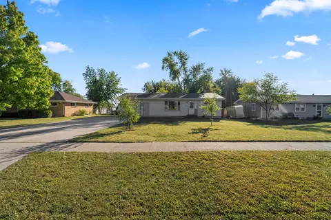 410 Timberlane Dr, Huxley, IA 50124