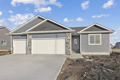 405 Meadow Ave NW, Bondurant, IA 50035