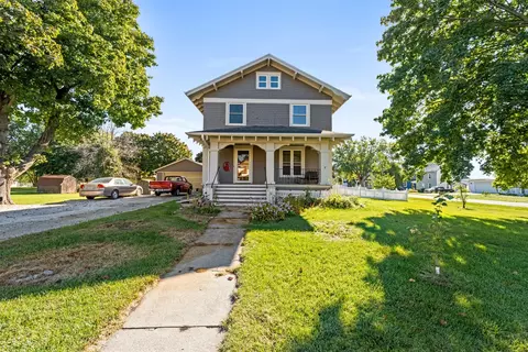 105 6th St, Fontanelle, IA 50846