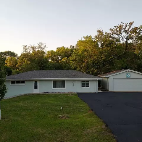 5516 SE 6th Ave, Pleasant Hill, IA 50327