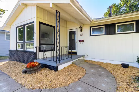 505 SE Peterson Dr, Ankeny, IA 50021