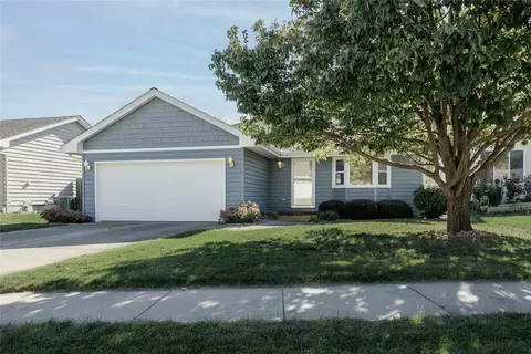 3852 92nd Cir, Urbandale, IA 50322