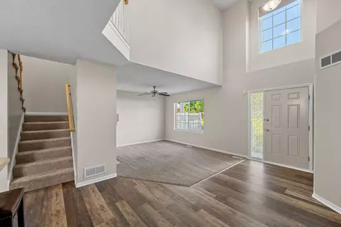 15446 Tanglewood Dr, Urbandale, IA 50323