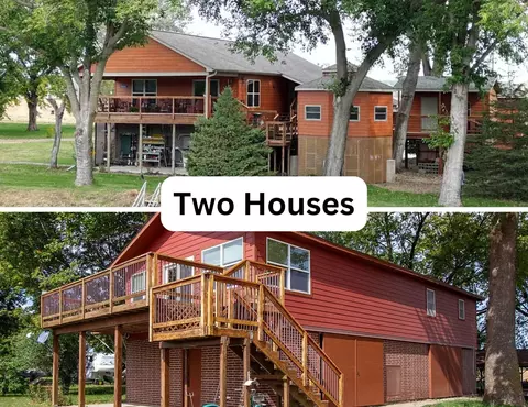 1157 And 1153 214th Pl, Pella, IA 50219