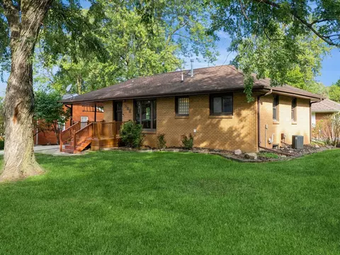 500 W Jackson Ave, Indianola, IA 50125