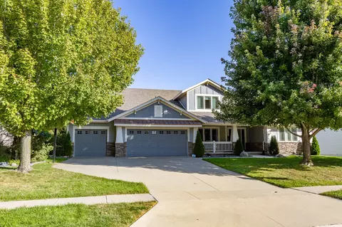 15115 Goodman Dr, Urbandale, IA 50323