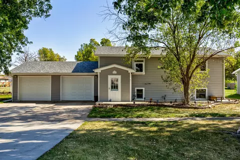 114 N 5th Ave, Huxley, IA 50124