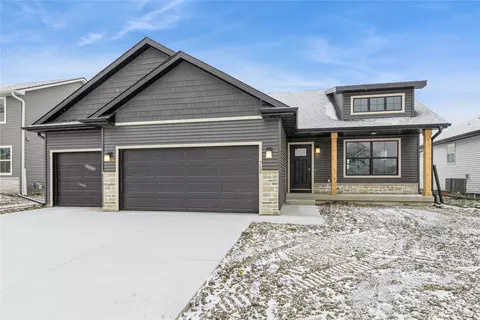 712 NE Deerfield Dr, Ankeny, IA 50021