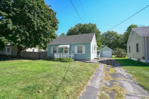 2511 51st St, Des Moines, IA 50310